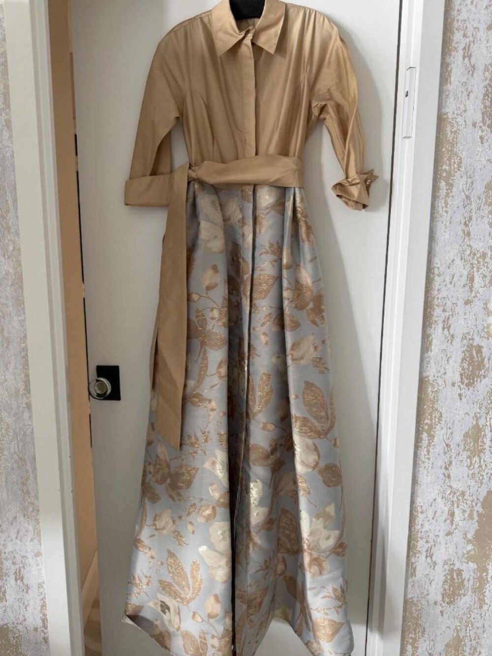 NWT Rickie Freeman Teri Jon Gold Multi Metallic Jacquard Gown Size 4